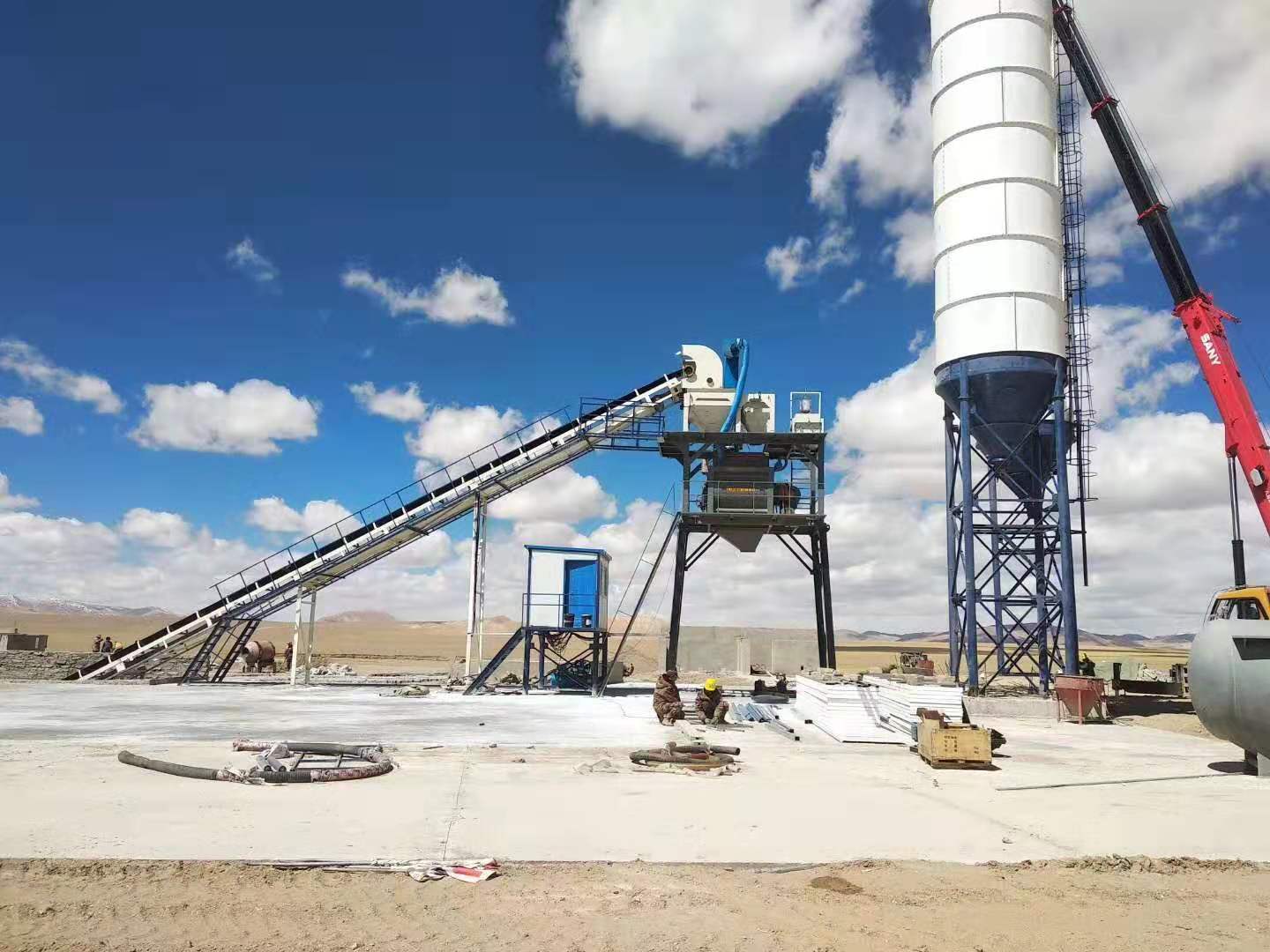 What are the factors that affect the output of concrete mixing plant?