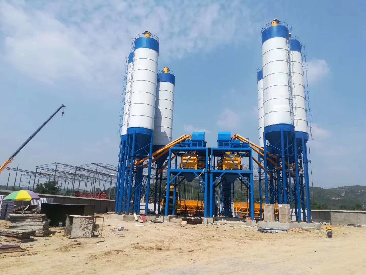 Anshun Machinery in Anhui Feidong HZS120 concrete mixing plant site